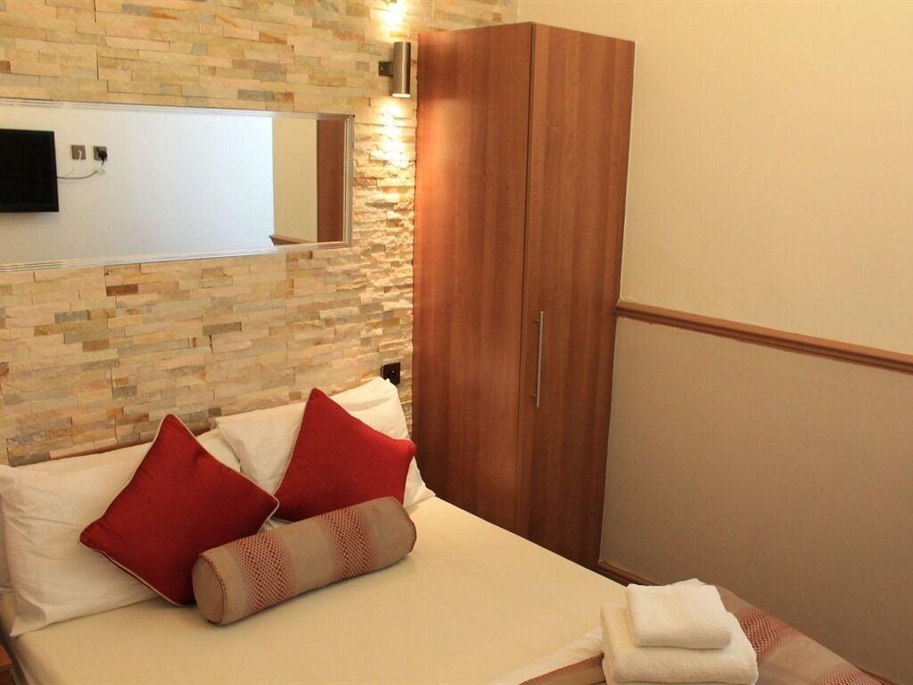 Guest house Skylark 3*