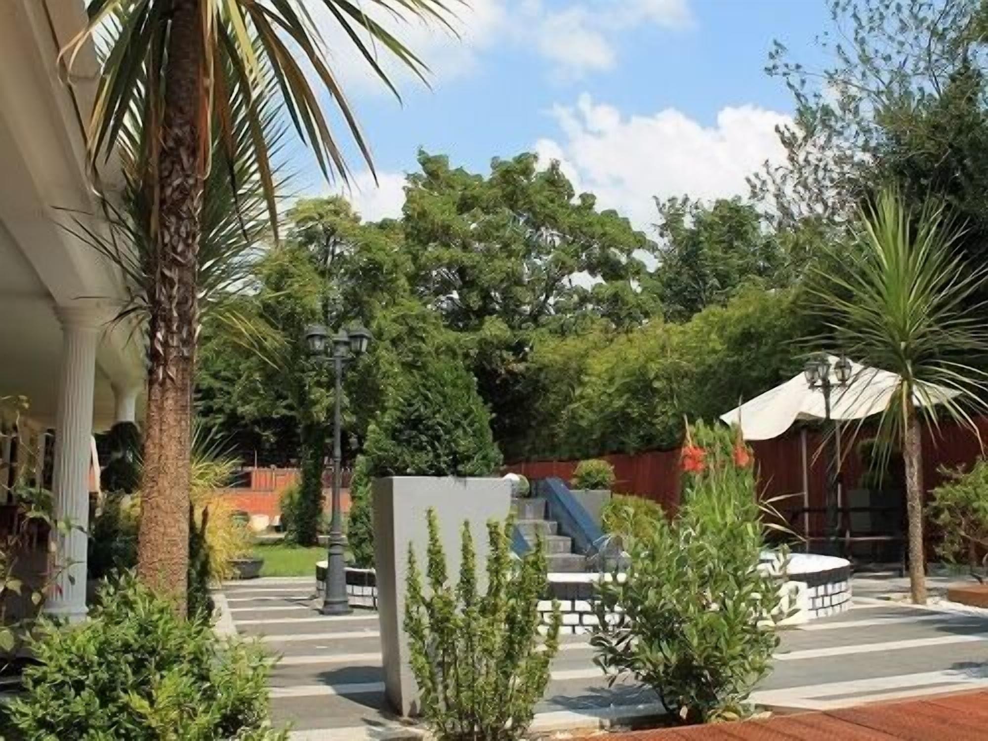 Guest house Skylark Hounslow