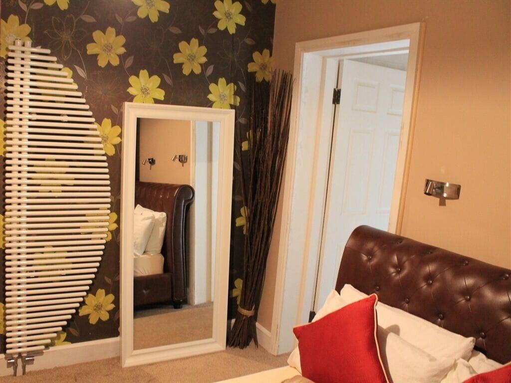 Skylark Hounslow