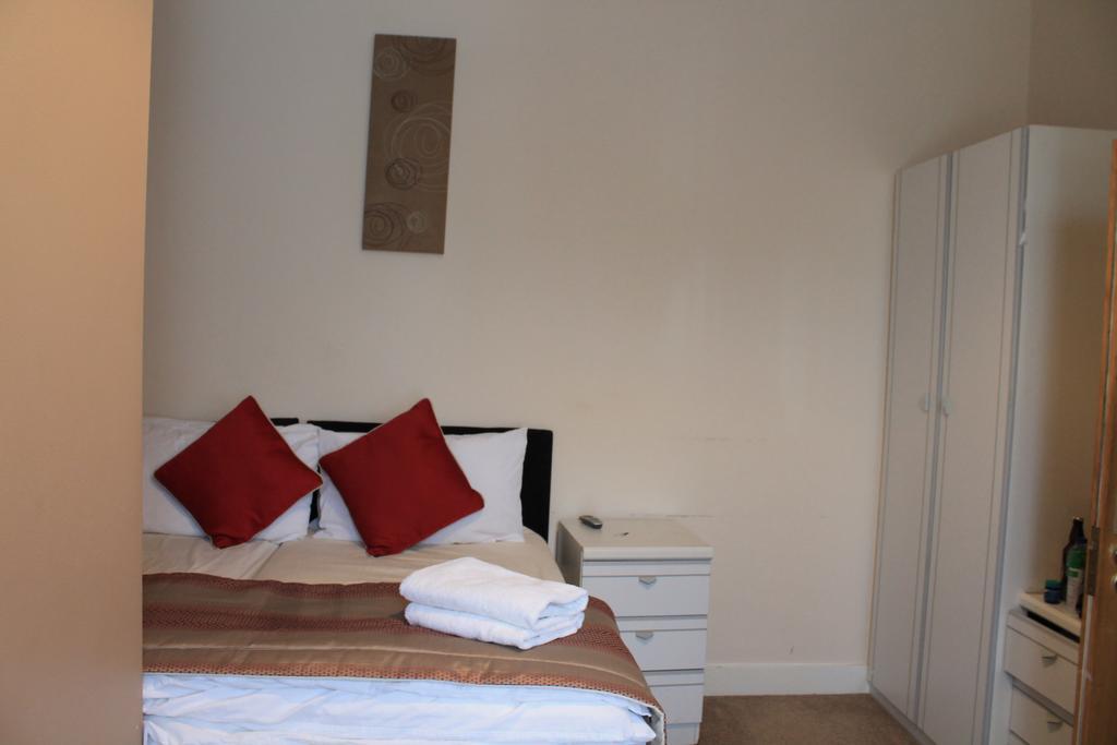 Skylark Hounslow