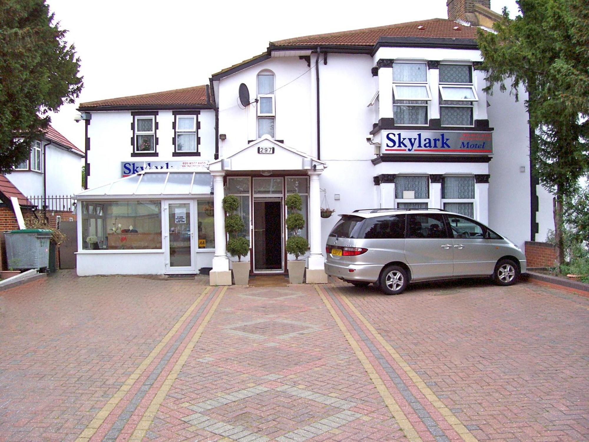 Skylark Hounslow