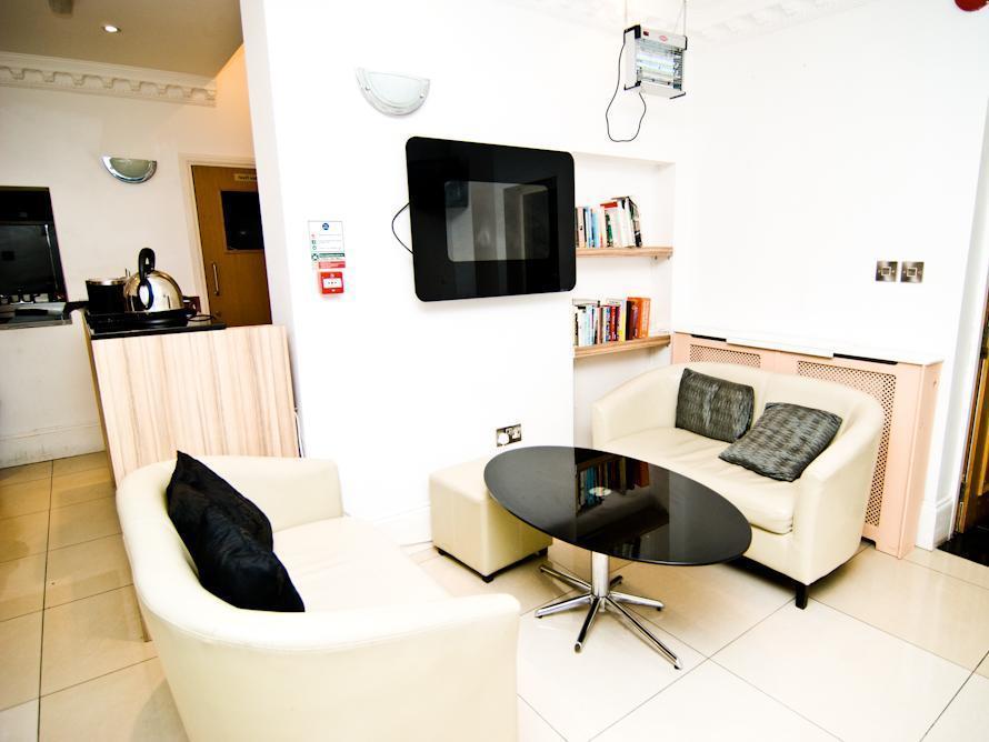 Skylark Guest house 3*