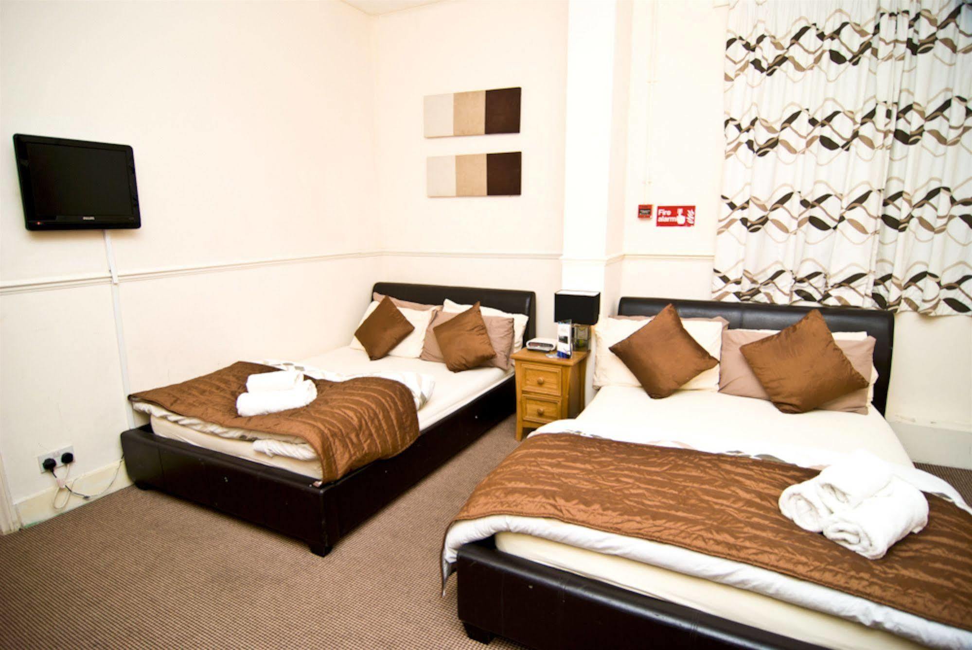 Skylark Hounslow