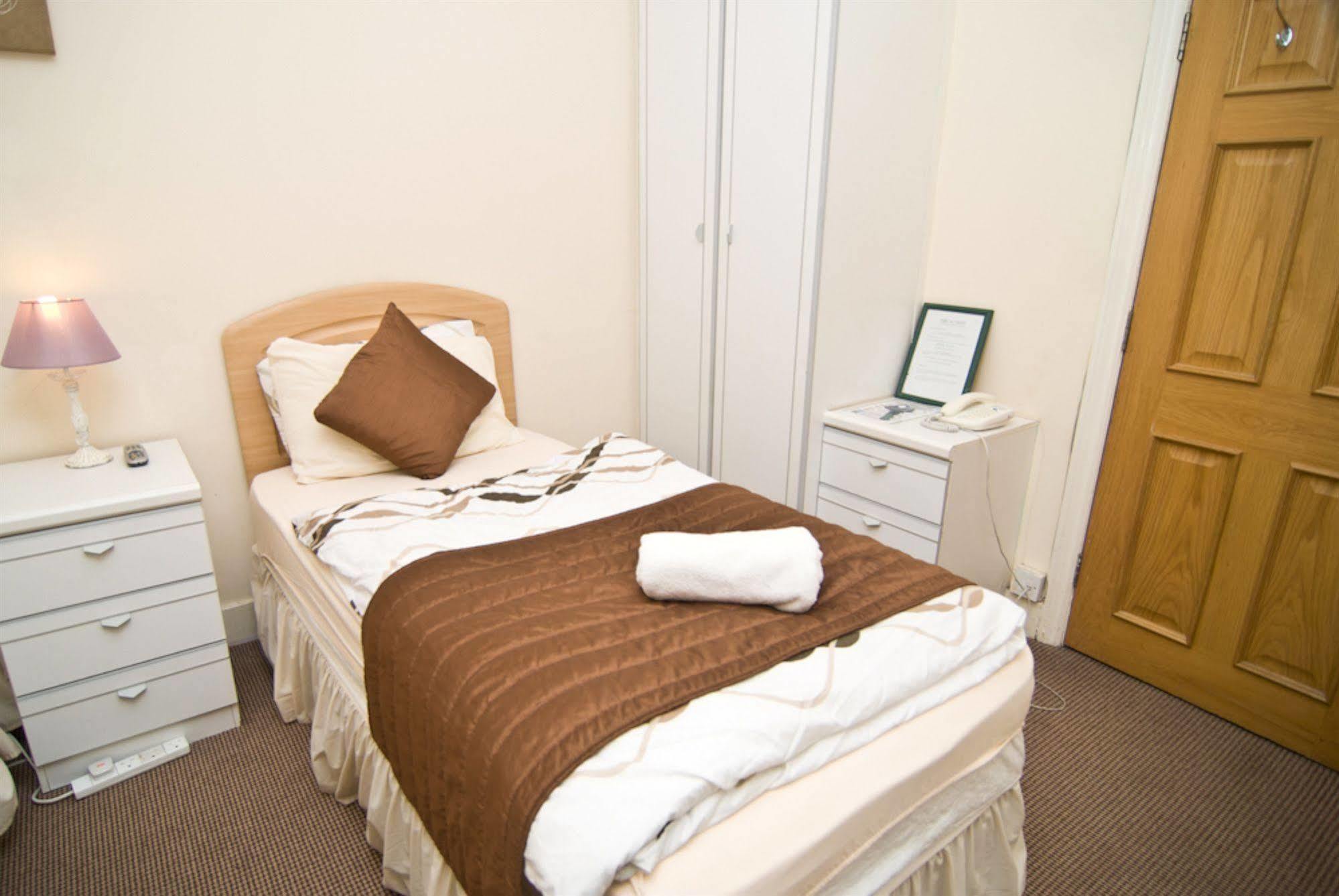 Skylark Hounslow