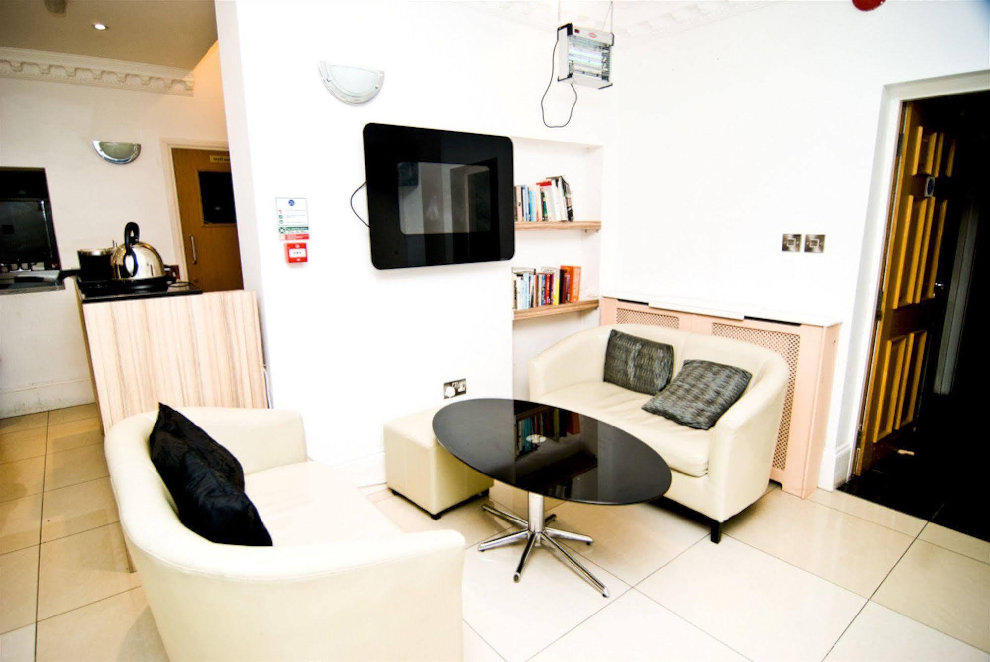Guest house Skylark