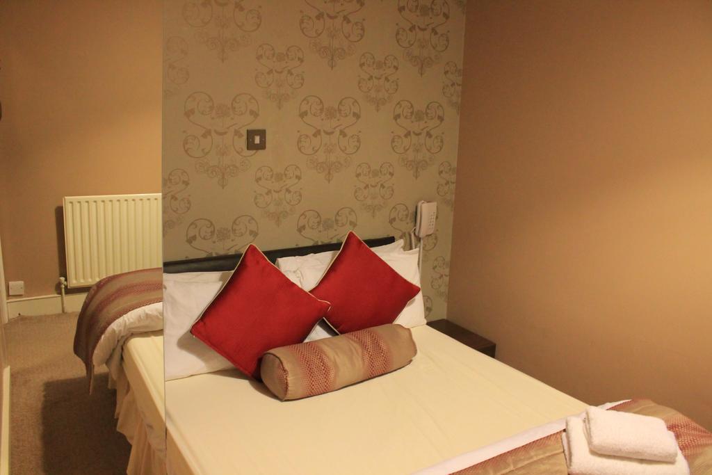 Skylark 3*