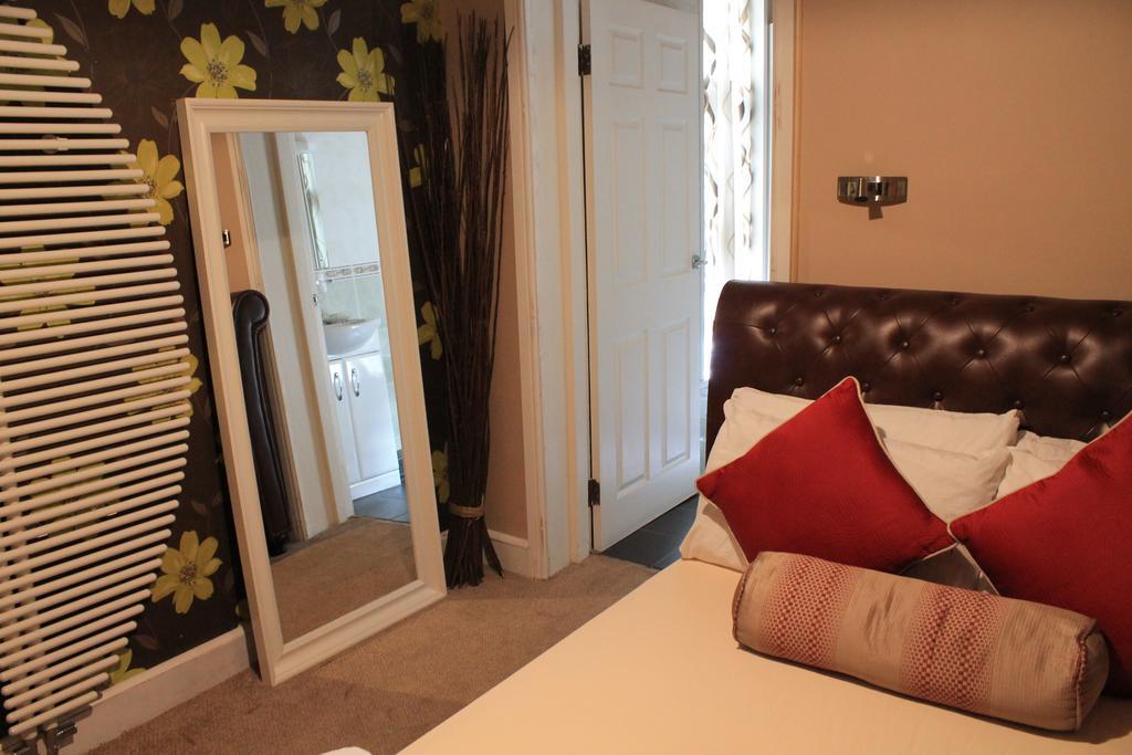 Skylark Hounslow